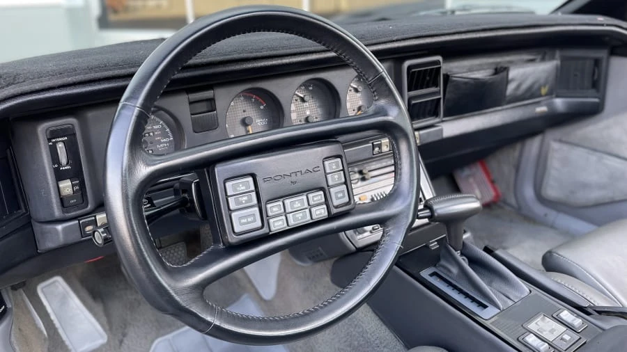 1989 Pontiac Firebird Trans Am 3rd Gen - Image 7 of 17