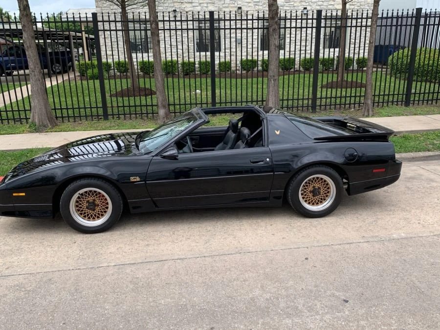 1989 Pontiac Firebird Trans Am 3rd Gen - Image 2 of 12