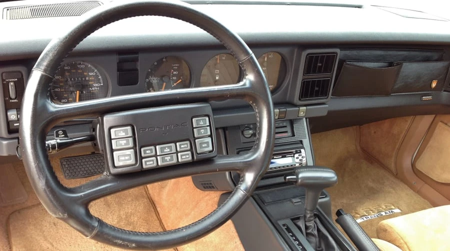 1989 Pontiac Firebird Trans Am 3rd Gen - Image 6 of 8