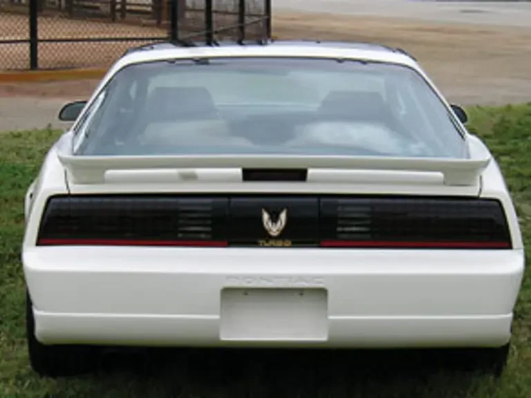 1989 Pontiac Firebird Trans Am 3rd Gen - Image 5 of 9