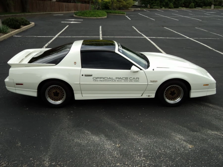 1989 Pontiac Firebird Trans Am 3rd Gen - Image 2 of 8