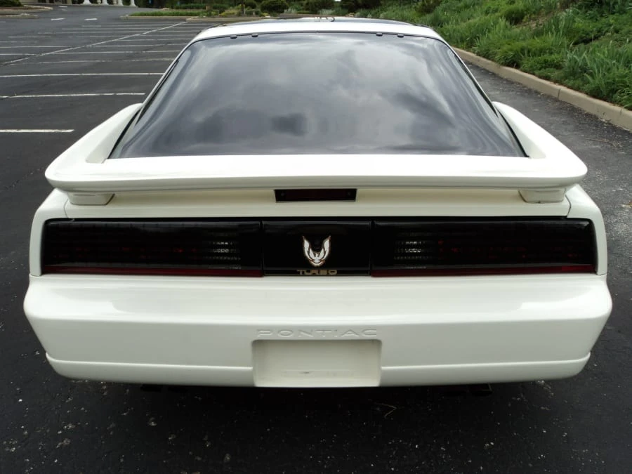 1989 Pontiac Firebird Trans Am 3rd Gen - Image 3 of 8