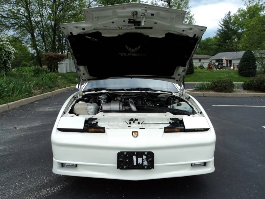 1989 Pontiac Firebird Trans Am 3rd Gen - Image 6 of 8