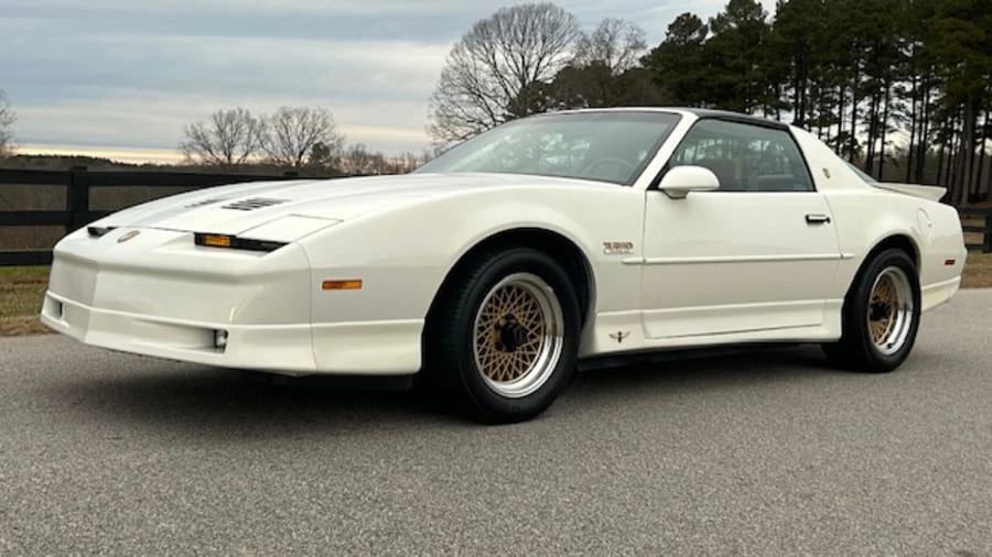 1989 Pontiac Firebird Trans Am 3rd Gen - Image 5 of 28