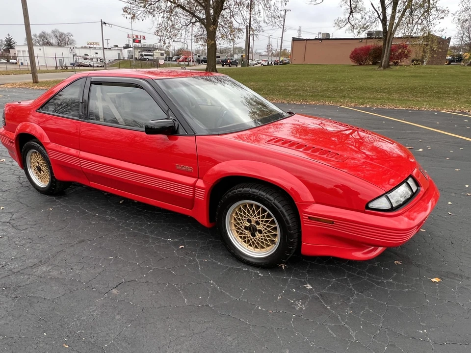 1989 Pontiac Grand Prix 3rd+ Gen - Image 13 of 31