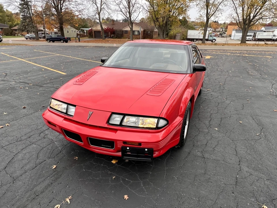 1989 Pontiac Grand Prix 3rd+ Gen - Image 5 of 31