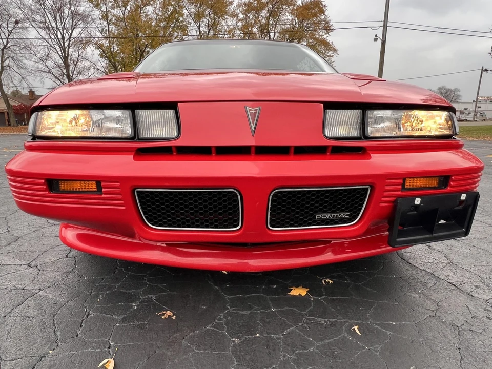 1989 Pontiac Grand Prix 3rd+ Gen - Image 8 of 31