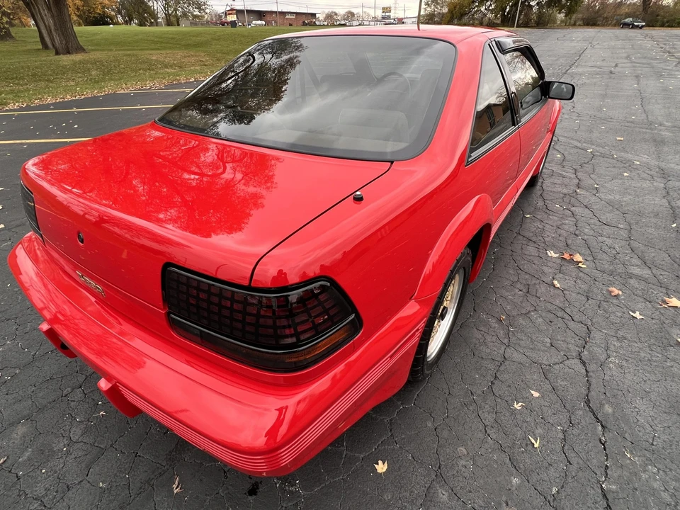1989 Pontiac Grand Prix 3rd+ Gen - Image 30 of 31