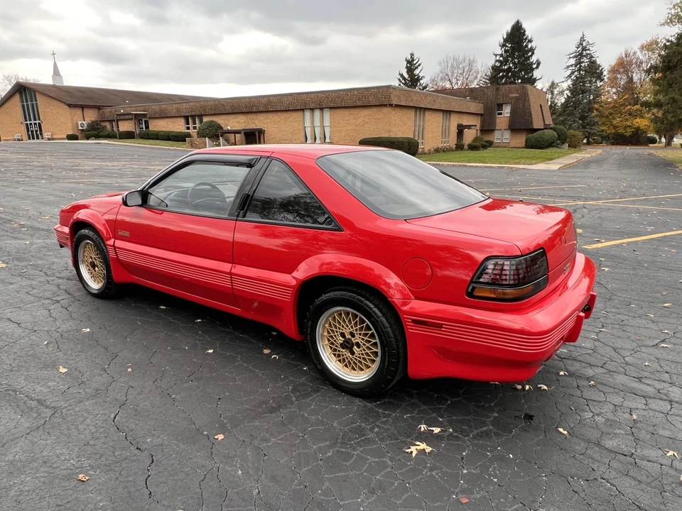 1989 Pontiac Grand Prix 3rd+ Gen - Image 21 of 31