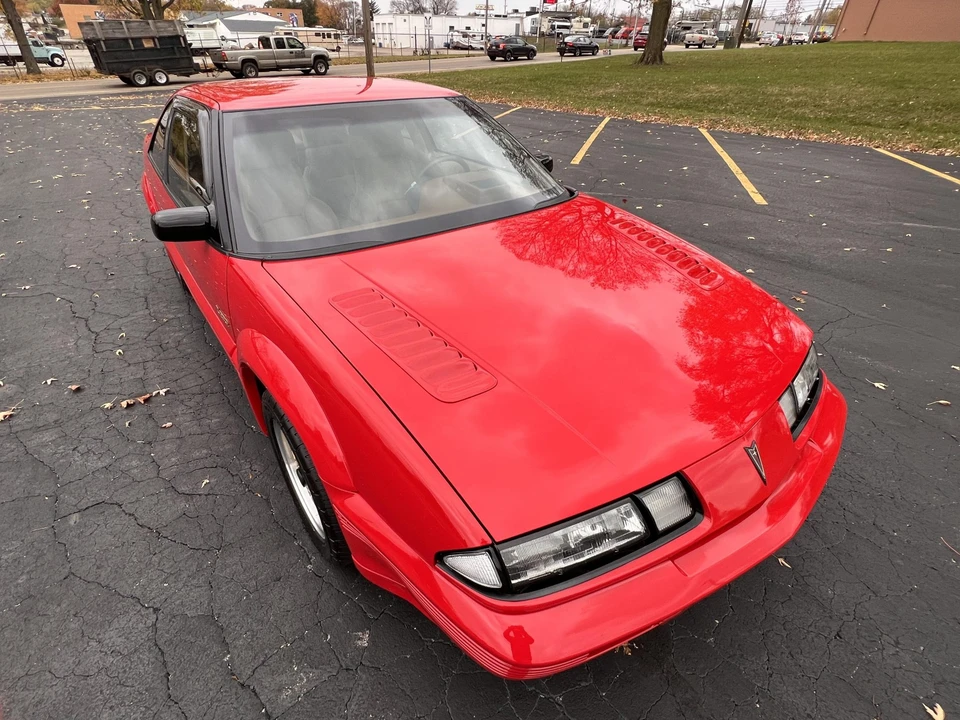 1989 Pontiac Grand Prix 3rd+ Gen - Image 10 of 31
