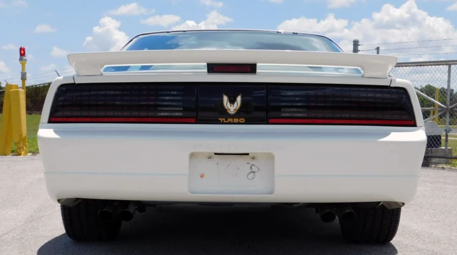 1989 Pontiac Firebird Trans Am 3rd Gen - Image 6 of 8