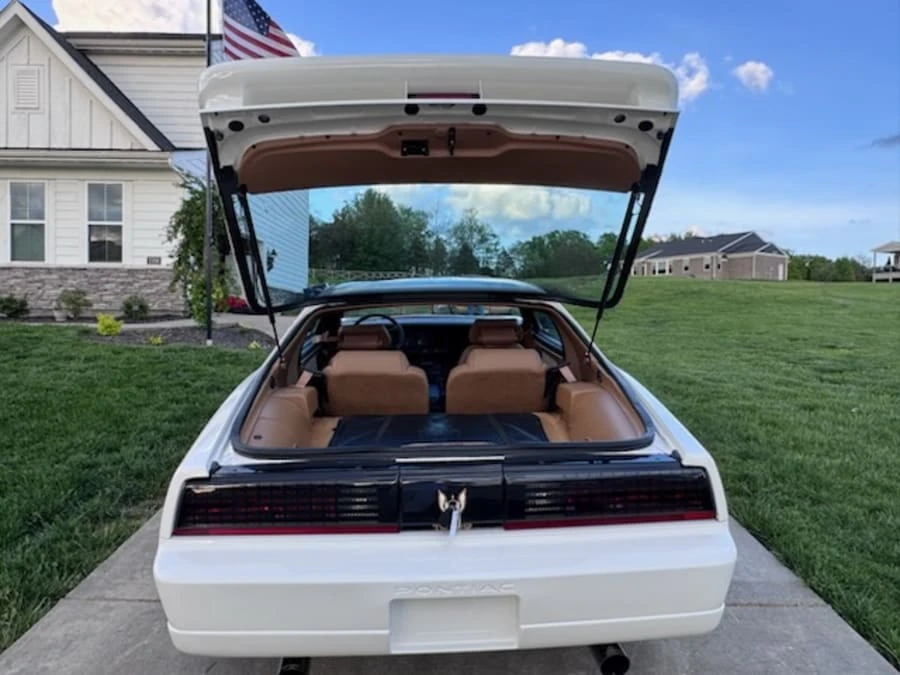 1989 Pontiac Firebird Trans Am 3rd Gen - Image 22 of 31