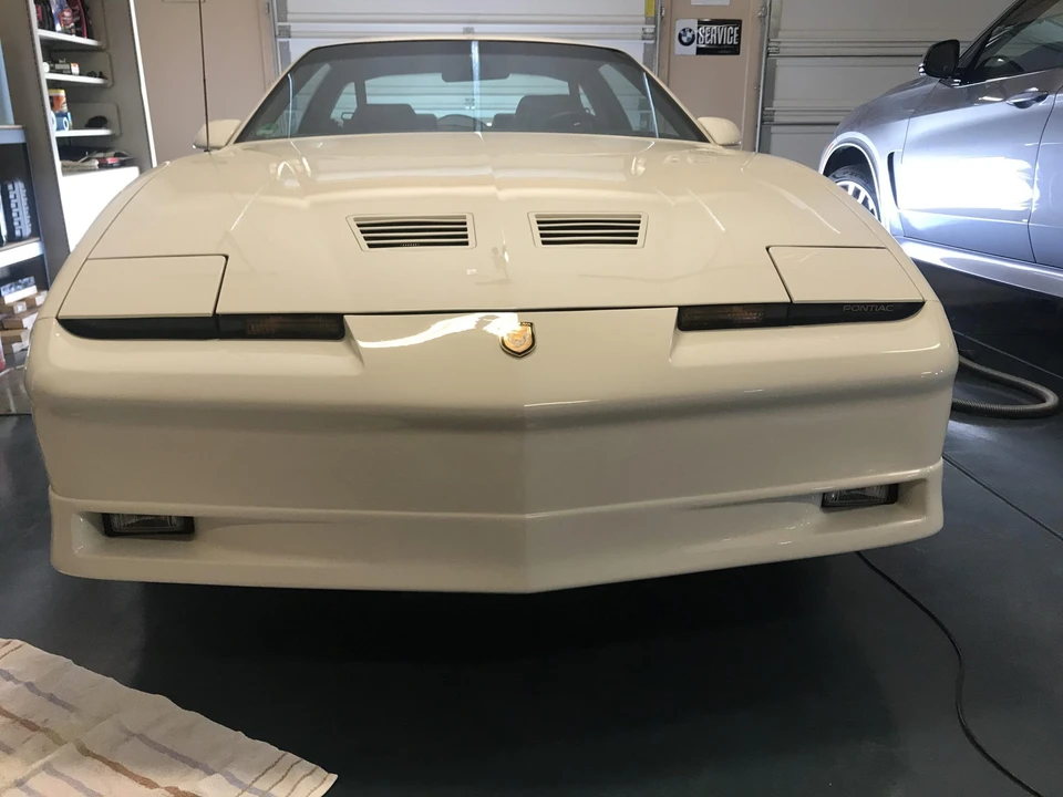1989 Pontiac Firebird Trans Am 3rd Gen - Image 11 of 31