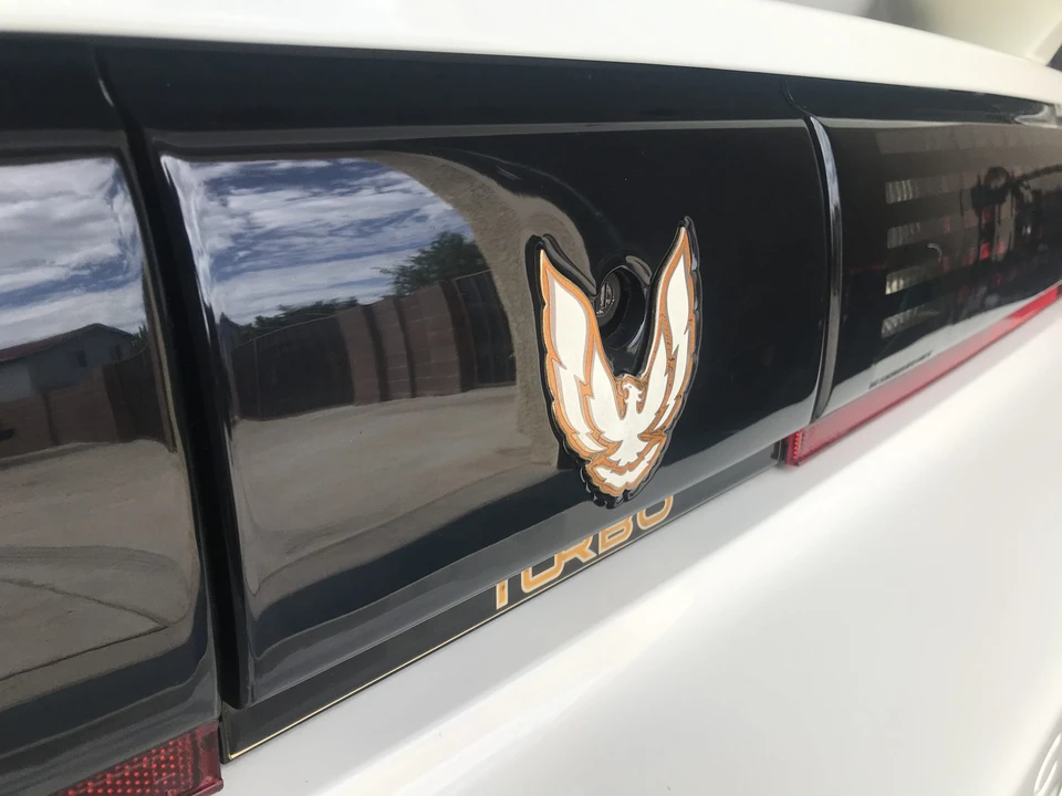 1989 Pontiac Firebird Trans Am 3rd Gen - Image 17 of 31