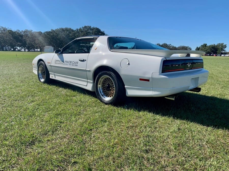 1989 Pontiac Firebird Trans Am 3rd Gen - Image 3 of 12