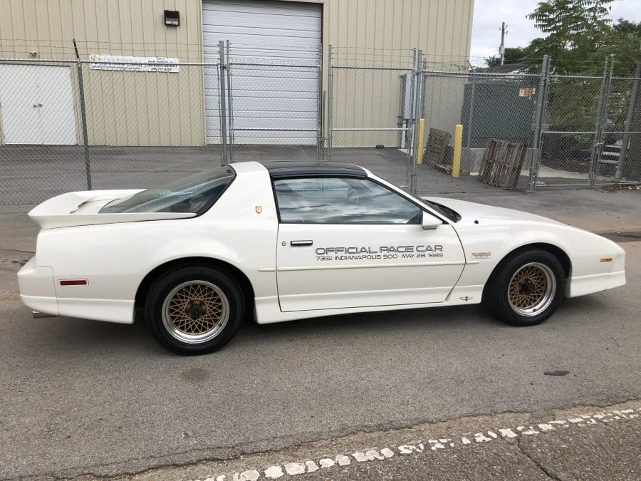 1989 Pontiac Firebird Trans Am 3rd Gen - Image 10 of 11