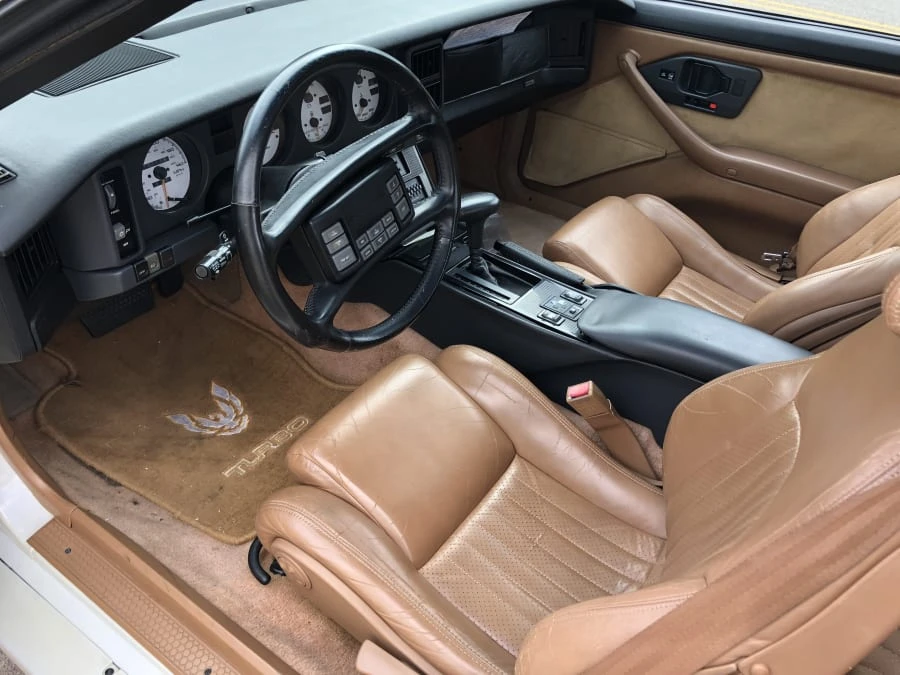 1989 Pontiac Firebird Trans Am 3rd Gen - Image 4 of 11