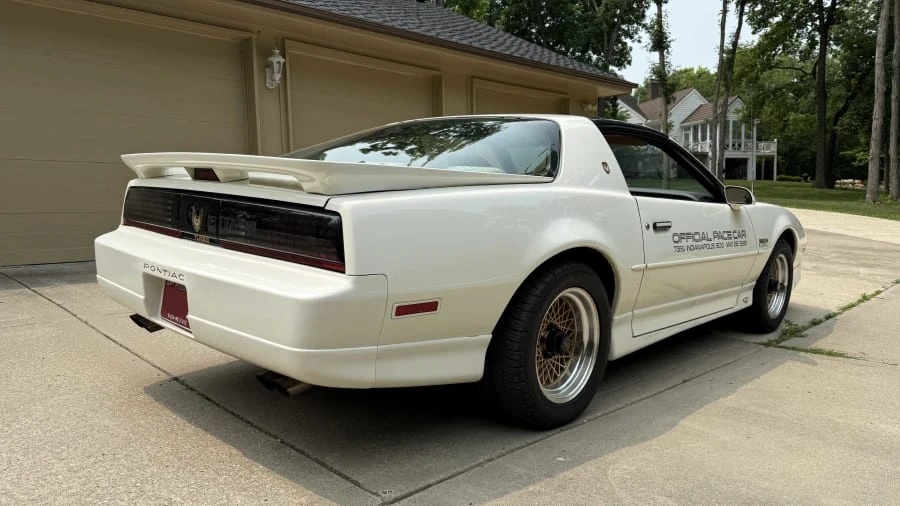1989 Pontiac Firebird Trans Am 3rd Gen - Image 3 of 20