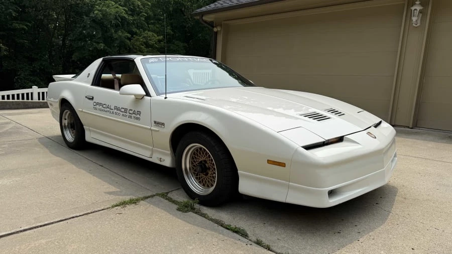 1989 Pontiac Firebird Trans Am 3rd Gen - Image 6 of 20