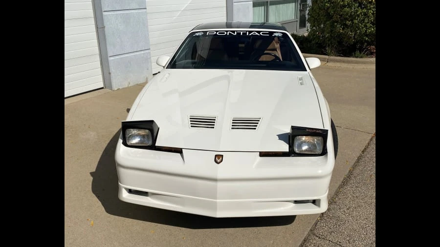 1989 Pontiac Firebird Trans Am 3rd Gen - Image 11 of 12