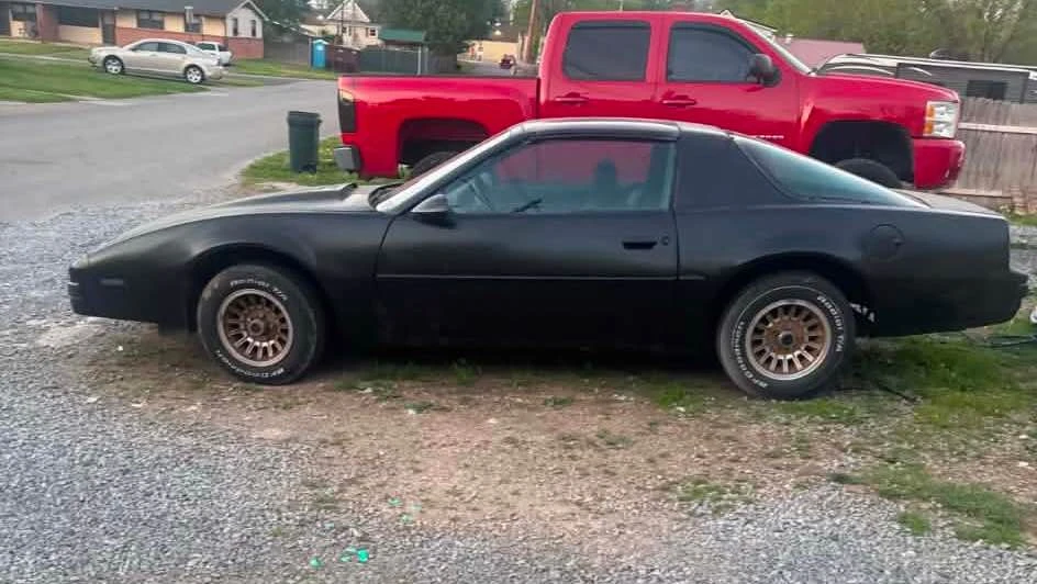 1989 Pontiac Firebird Formula 3rd Gen - Image 2 of 4