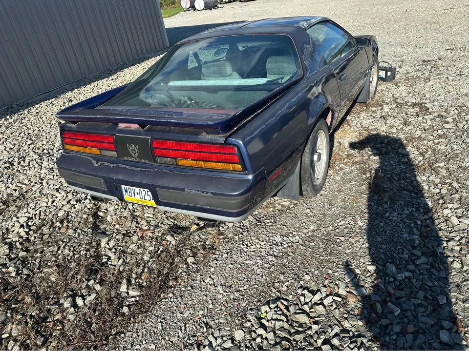 1989 Pontiac Firebird 3rd Gen - Image 4 of 10