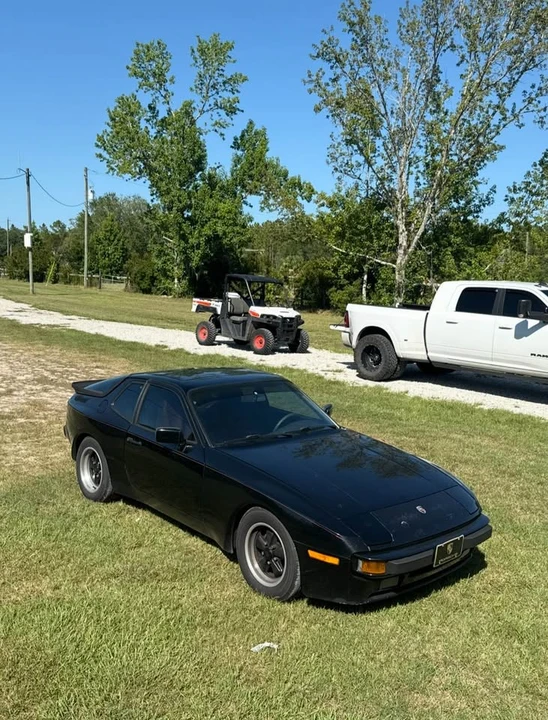 1989 Porsche 944 - Image 2 of 2
