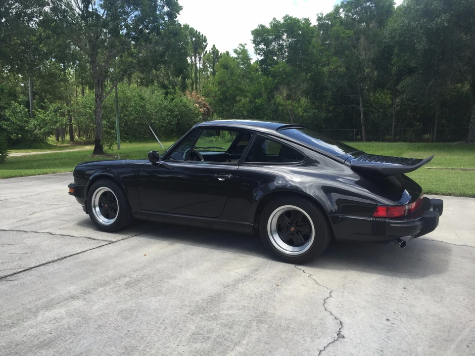 1989 Porsche 911 Carrera 3.2 - Image 8 of 31