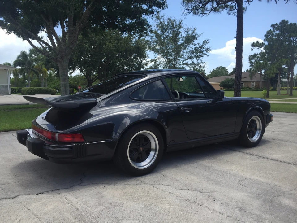 1989 Porsche 911 Carrera 3.2 - Image 6 of 31