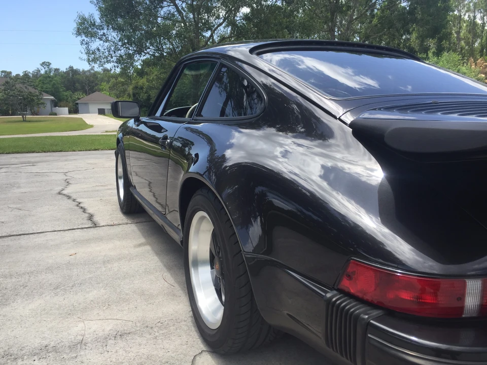 1989 Porsche 911 Carrera 3.2 - Image 9 of 31