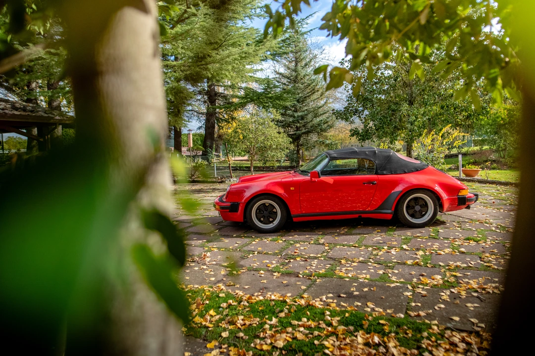 1990 Porsche 911 Carrera 3.2 - Image 24 of 31