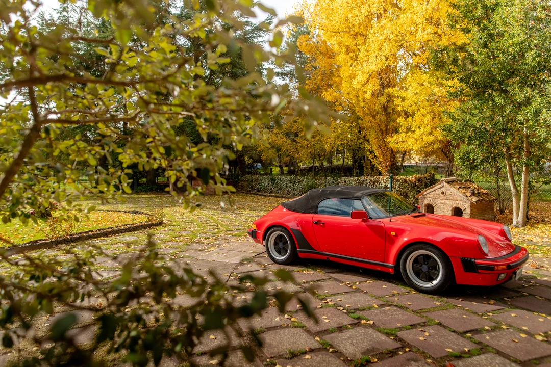 1990 Porsche 911 Carrera 3.2 - Image 11 of 31