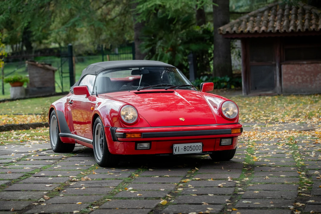 1990 Porsche 911 Carrera 3.2 - Image 16 of 31