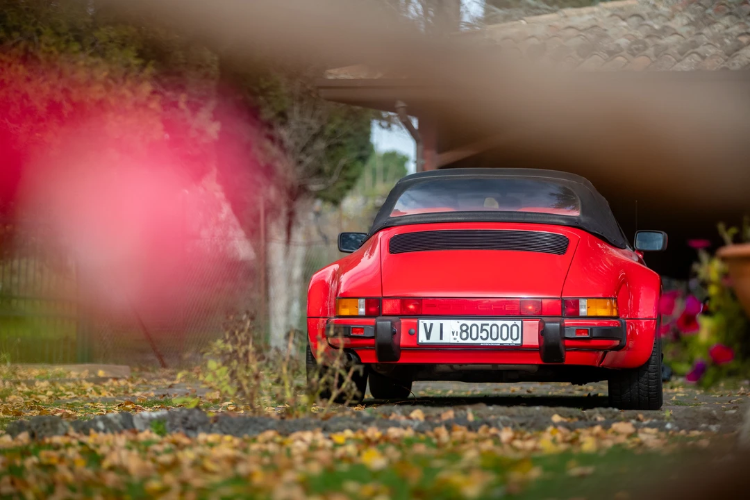 1990 Porsche 911 Carrera 3.2 - Image 5 of 31