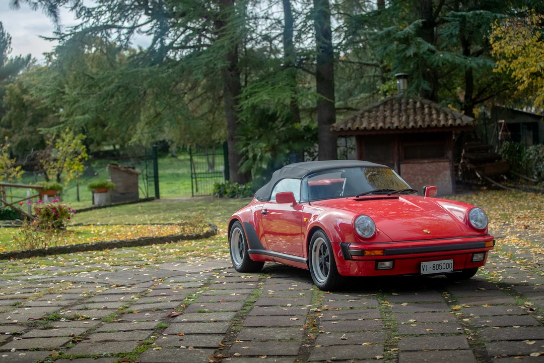 1990 Porsche 911 Carrera 3.2 - Image 26 of 31