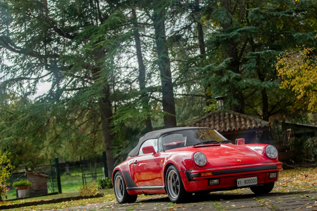 1990 Porsche 911 Carrera 3.2 - Image 28 of 31