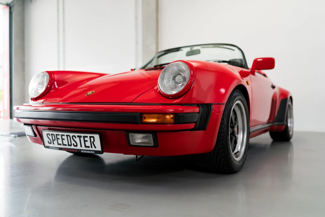 1989 Porsche 911 Carrera 3.2 - Image 16 of 31