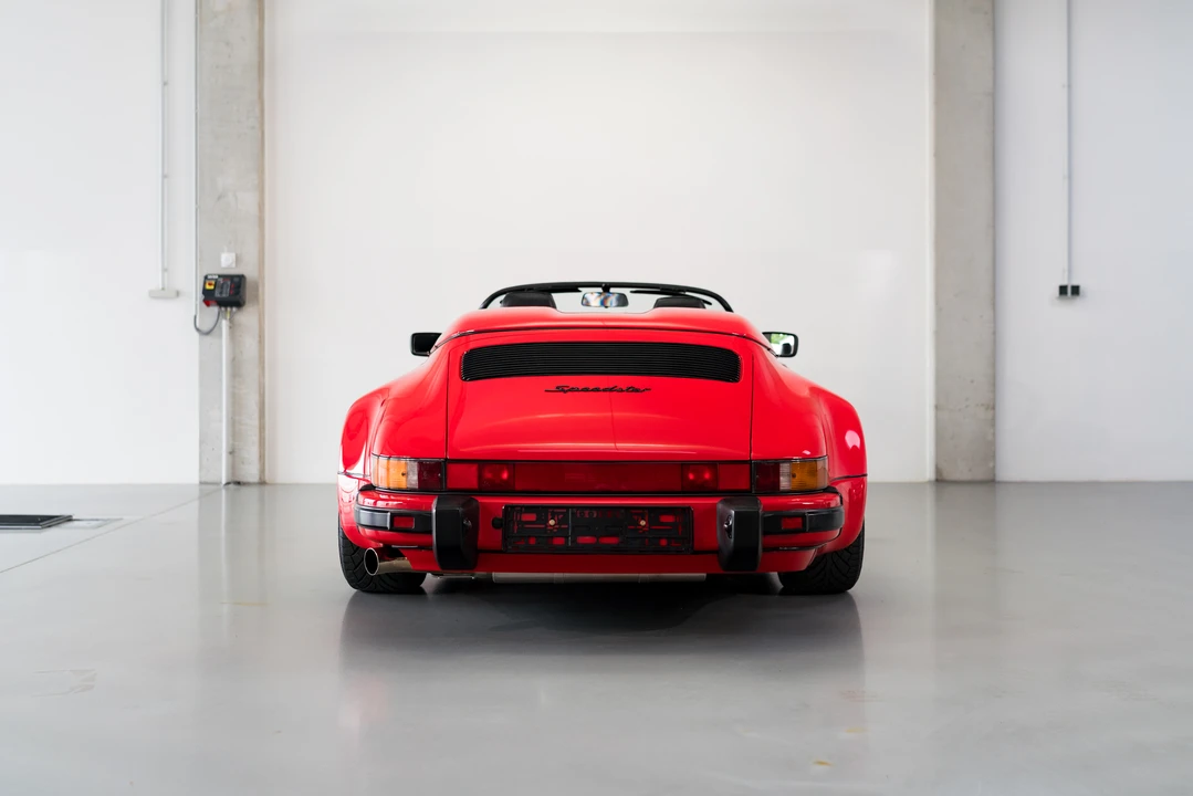 1989 Porsche 911 Carrera 3.2 - Image 6 of 31