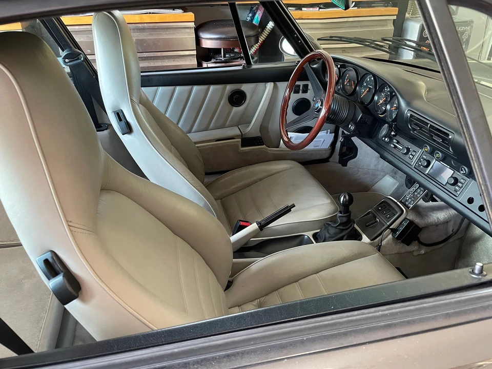 1989 Porsche 964 Carrera 4 - Image 29 of 31