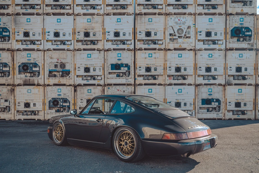 1989 Porsche 964 Carrera 4 - Image 18 of 31