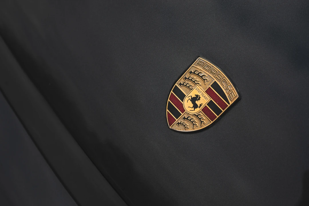 1989 Porsche 964 Carrera 4 - Image 25 of 31
