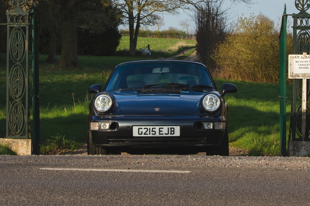 1989 Porsche 964 Carrera 4 - Image 11 of 31