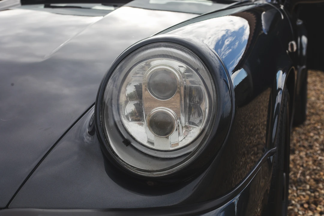 1989 Porsche 964 Carrera 4 - Image 17 of 31