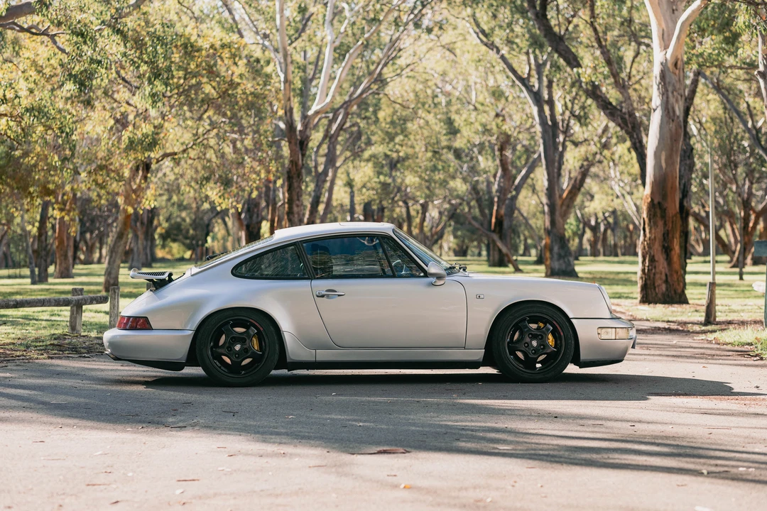 1989 Porsche 964 Carrera 4 - Image 4 of 31