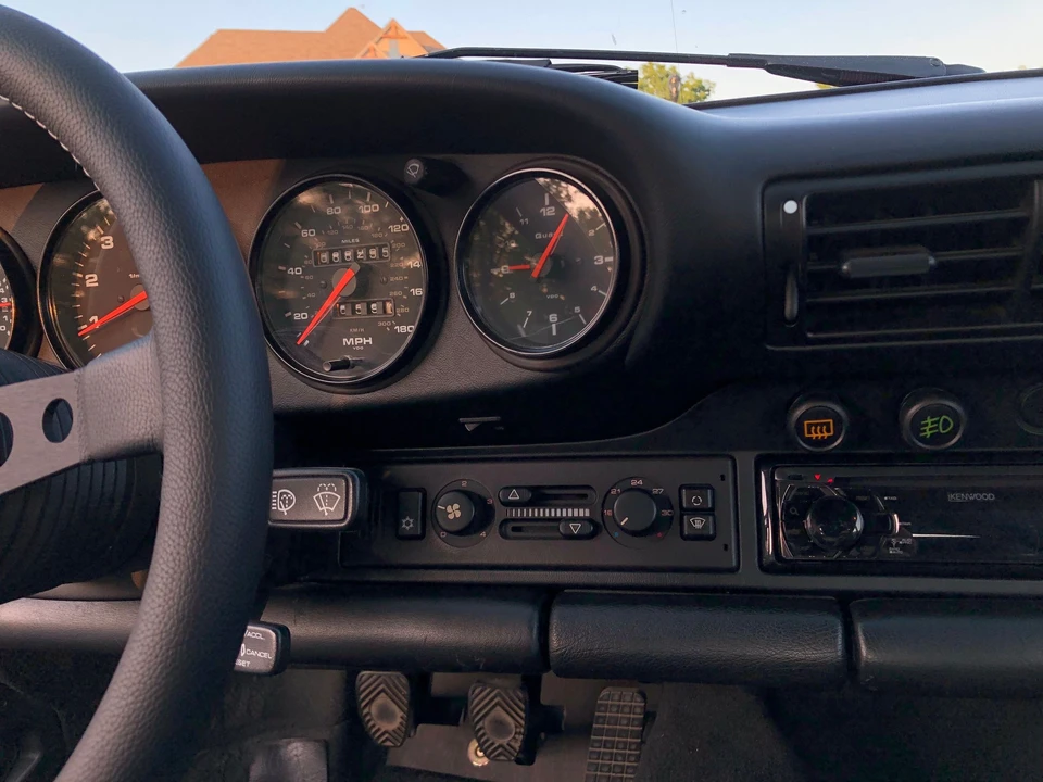 1989 Porsche 964 Carrera 4 - Image 11 of 18