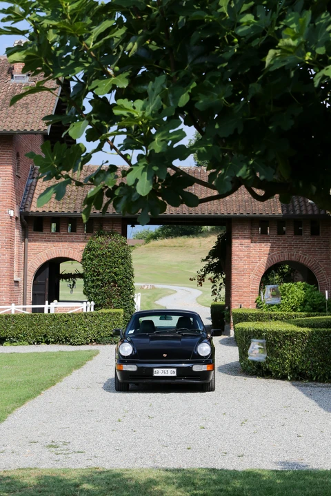1989 Porsche 964 Carrera 4 - Image 15 of 30