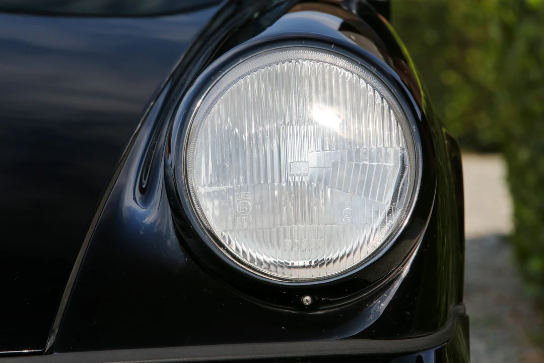 1989 Porsche 964 Carrera 4 - Image 28 of 30