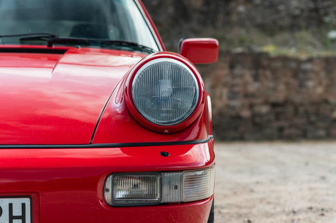 1989 Porsche 964 Carrera 4 - Image 16 of 31