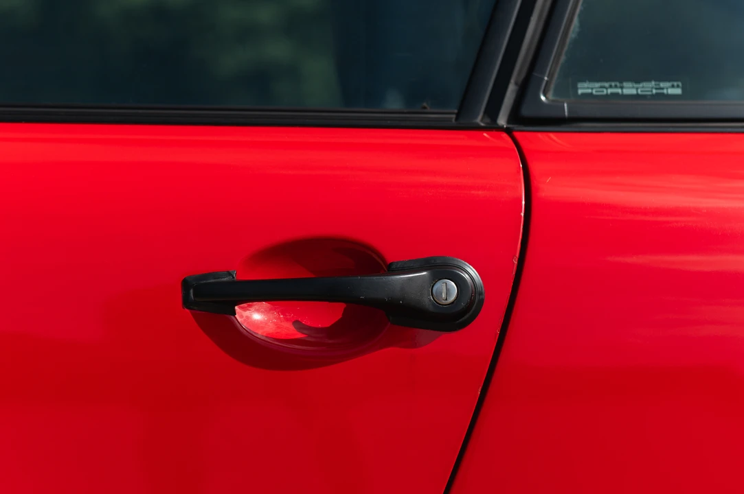 1989 Porsche 964 Carrera 4 - Image 28 of 31