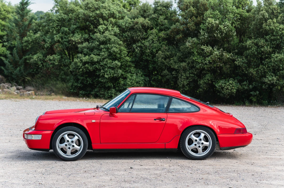 1989 Porsche 964 Carrera 4 - Image 4 of 31